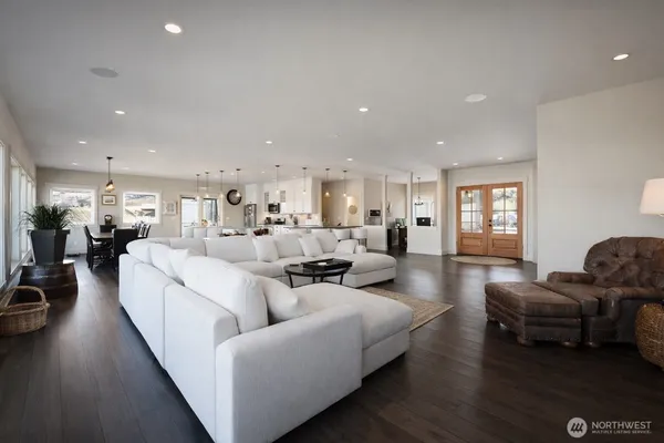 $2,150,000 | 149 Clos Chevalle Road, Chelan, WA 98816