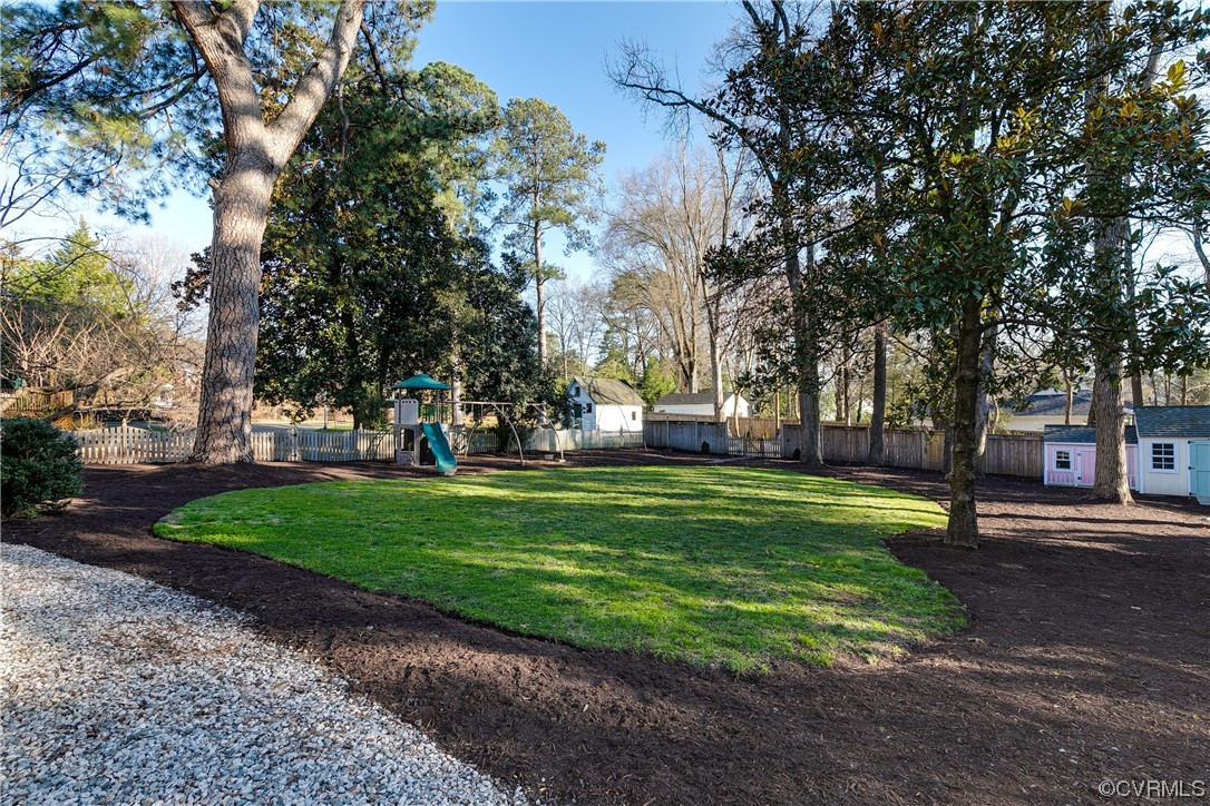 7203 Pinetree Road Henrico, VA 23229 - Photo 42 of 50 a view of a park with large trees