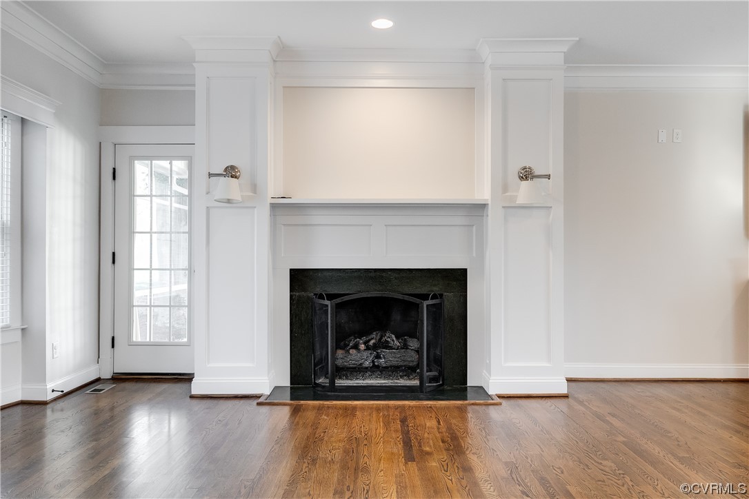 7203 Pinetree Road Henrico, VA 23229 - Photo 5 of 50 a living room with a fireplace and a fireplace