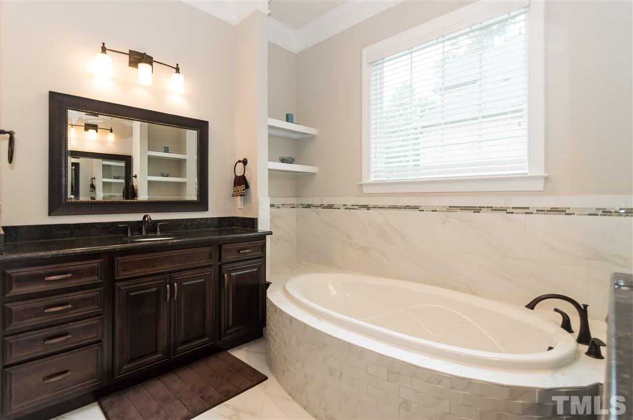 7307 Pat's Branch Drive Raleigh, NC 27612 - Photo 12 of 25 Gallery Image 12