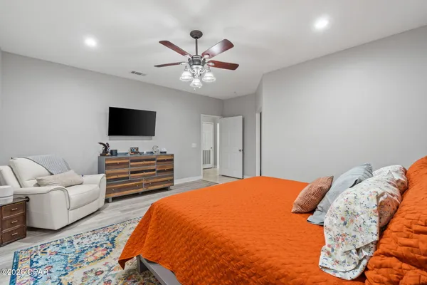 $639,900 | 3878 Earlston Road, Graceville, FL 32440