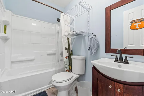 $639,900 | 3878 Earlston Road, Graceville, FL 32440