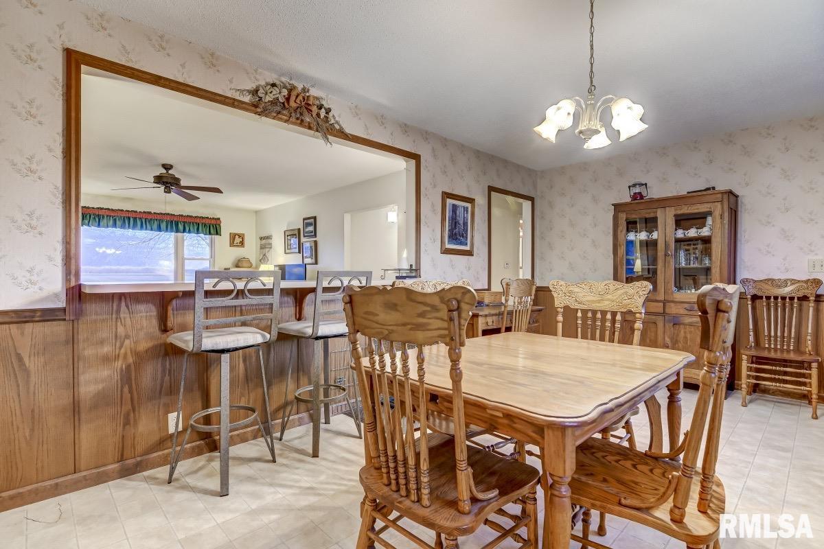 27555 Deep Rock Station Road Palmyra, IL 62674 - Photo 13 of 50