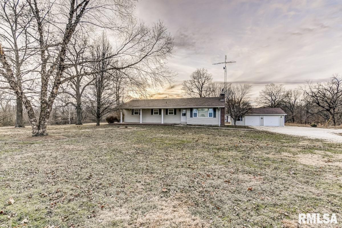 27555 Deep Rock Station Road Palmyra, IL 62674 - Photo 2 of 50