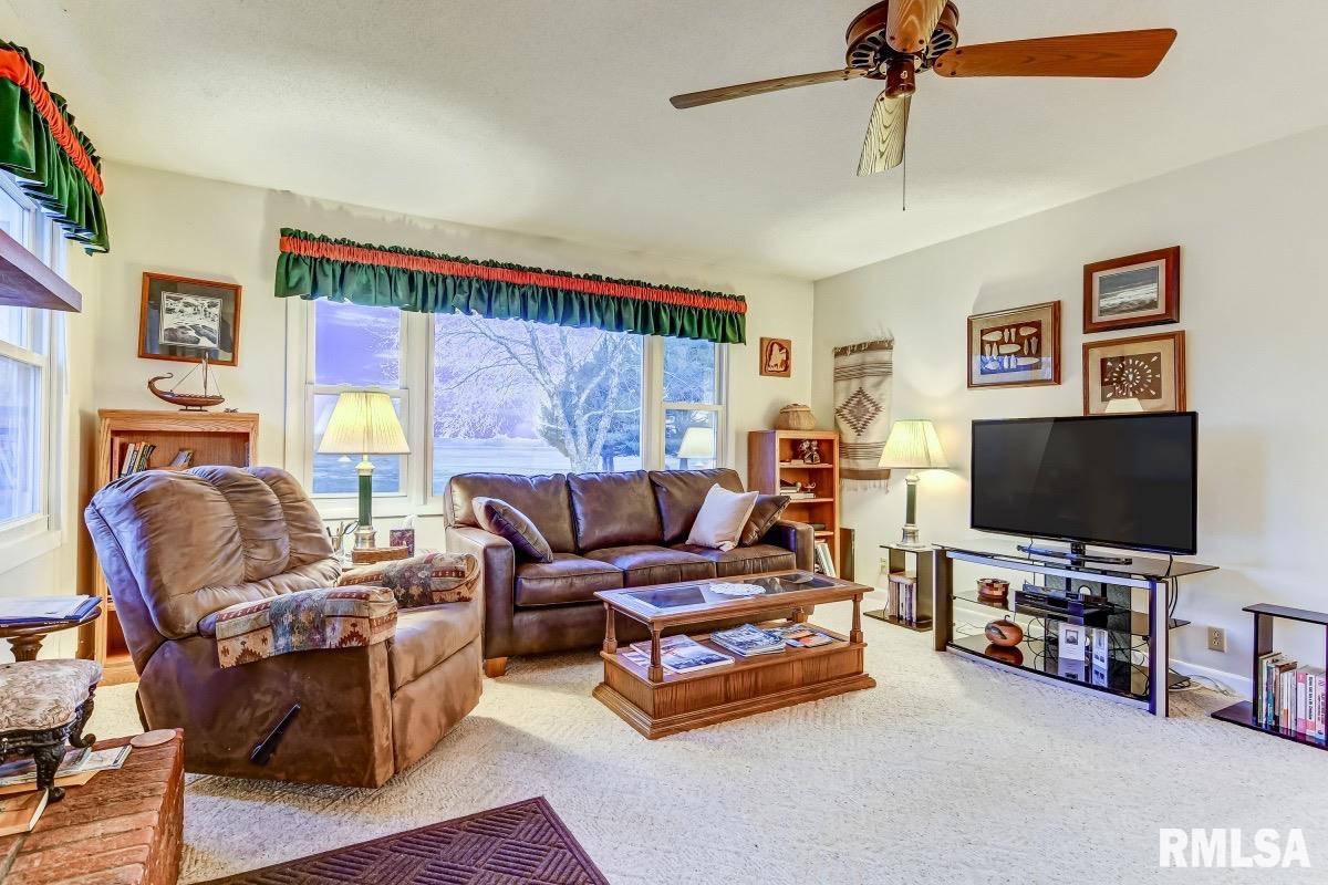 27555 Deep Rock Station Road Palmyra, IL 62674 - Photo 5 of 50