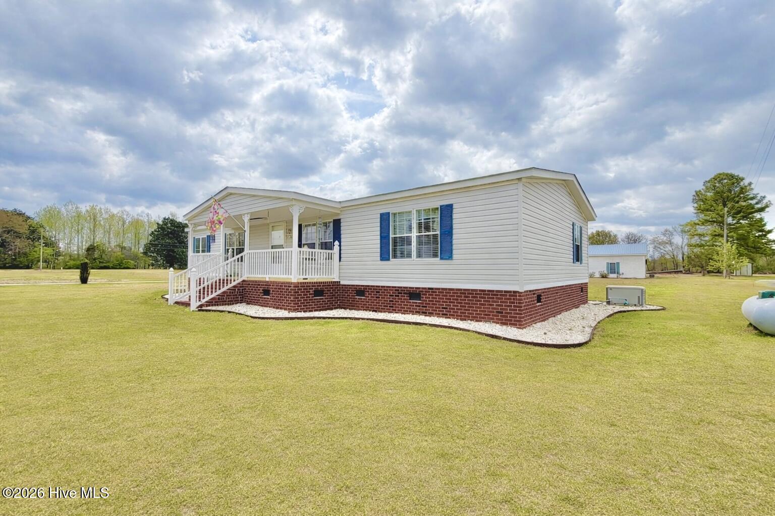 1961 Becton Farm Road Kinston, NC 28501 - Photo 4 of 66 7B117E47-7449-4604-8772-8589818557CD