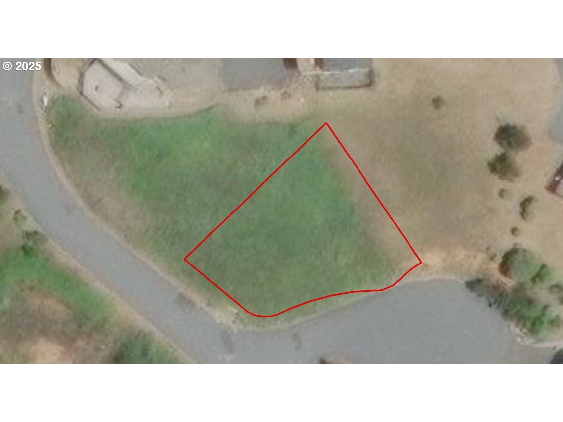 Undisclosed Address Depoe Bay, OR 97341 - Photo 8 of 31