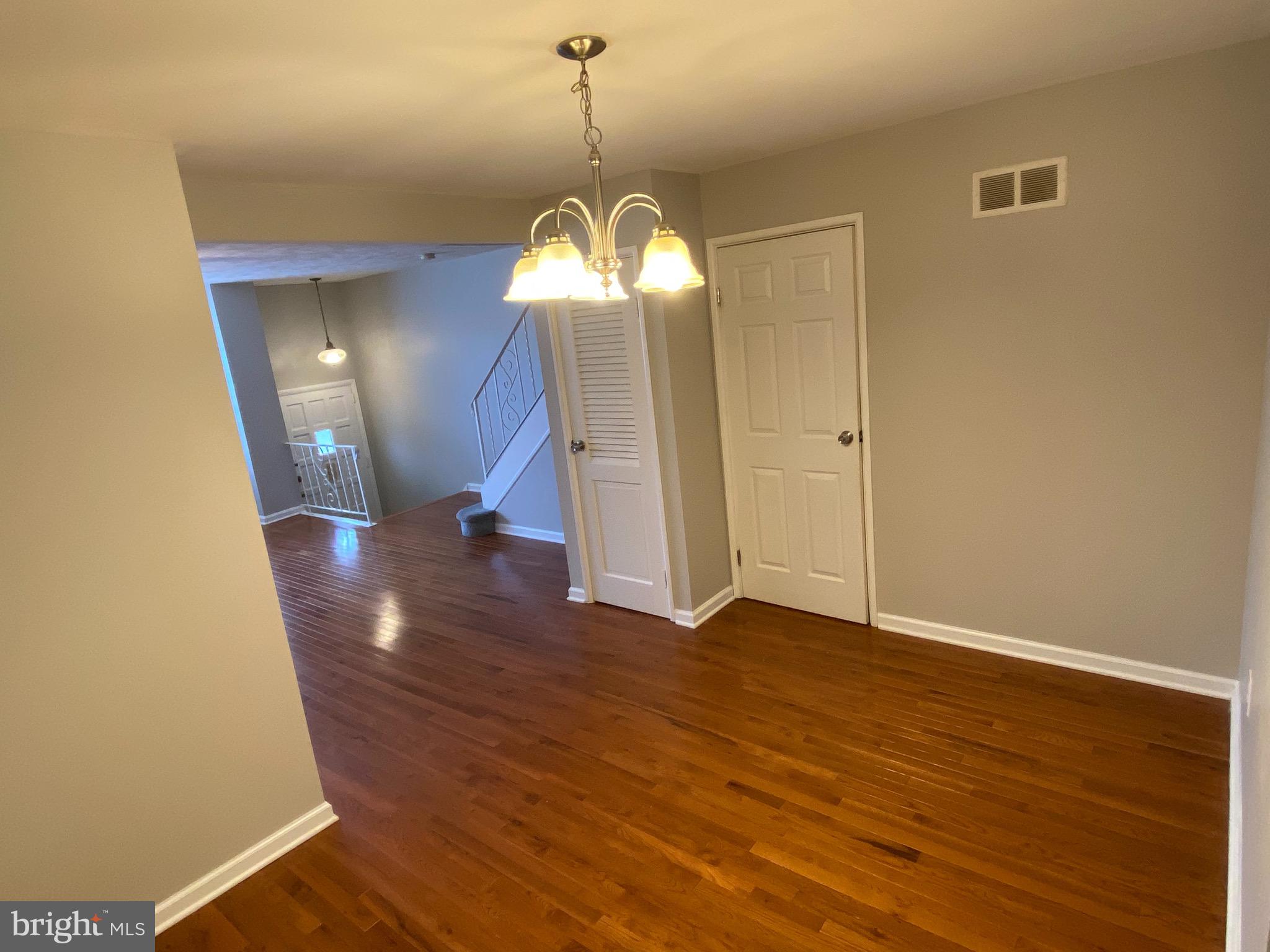 3984 Constance Road Philadelphia, PA 19114 - Photo 12 of 29 Dining room