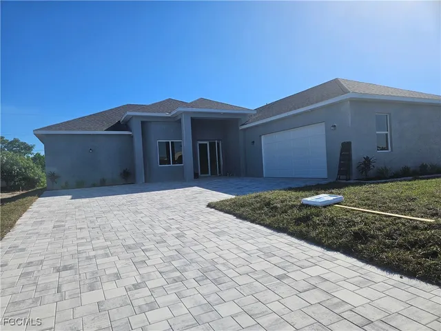 $455,000 | 2813 Northeast 6th Avenue, Cape Coral, FL 33909