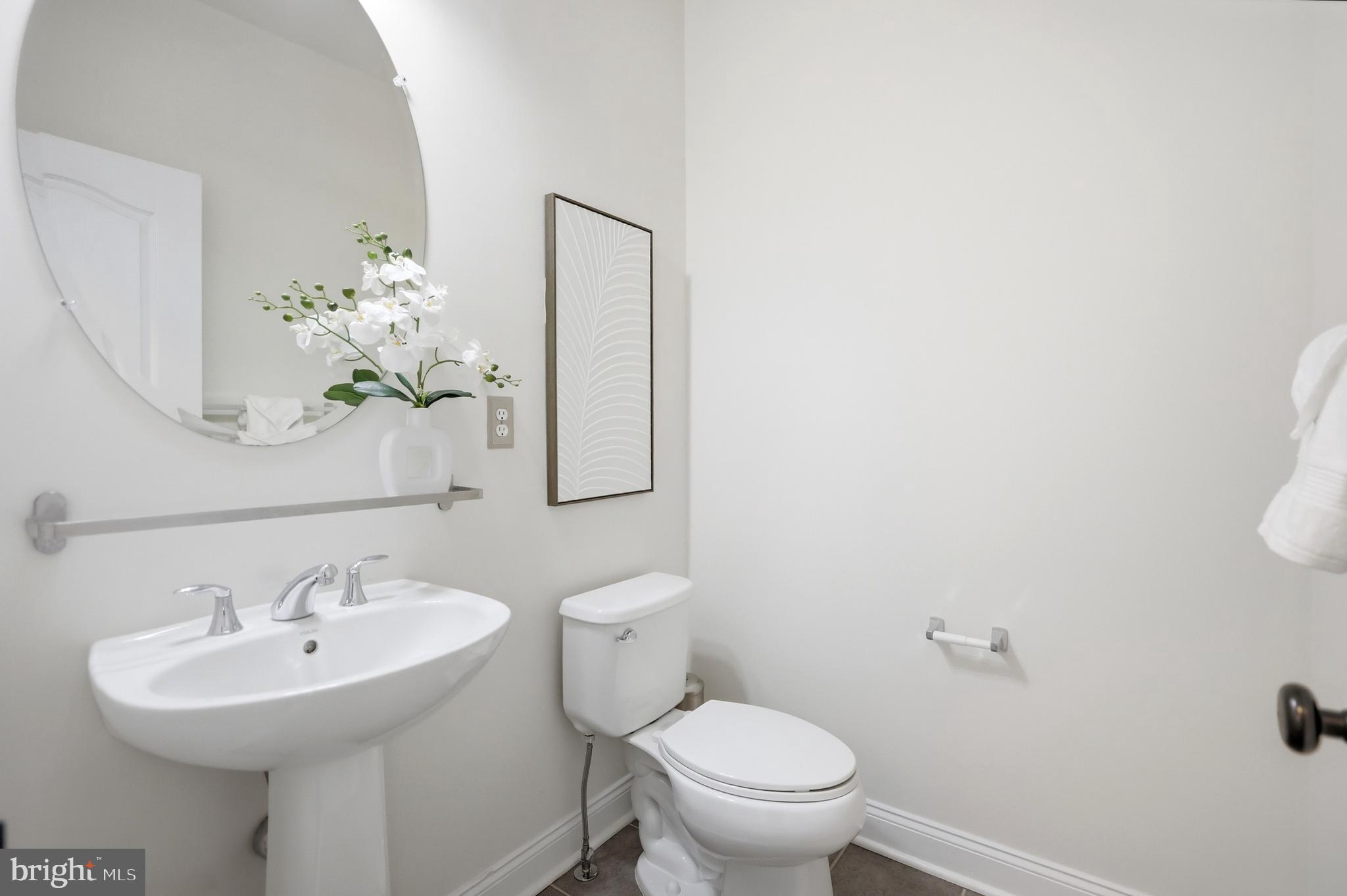 7761 Crystal Brook Way Hanover, MD 21076 - Photo 14 of 63 Stylish Powder Room