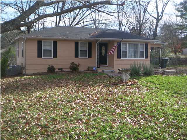 404 Isbill Road Chattanooga, TN 37419 - Photo 1 of 27 Primary Photo