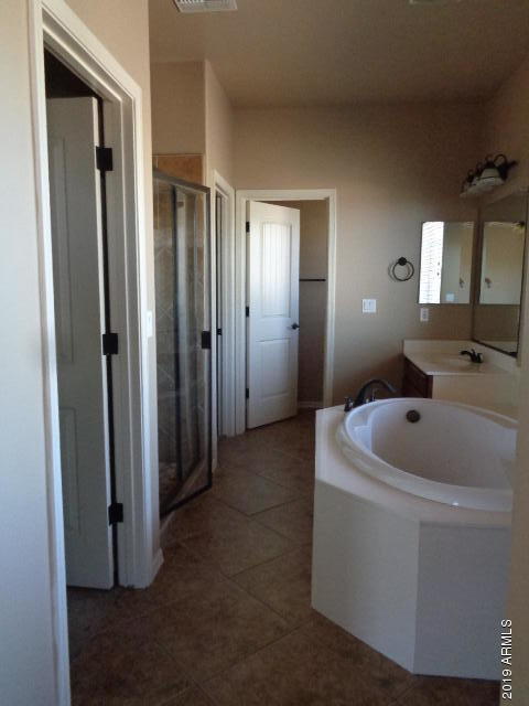 1528 East Apollo Road Phoenix, AZ 85042 - Photo 19 of 32 DSC07807