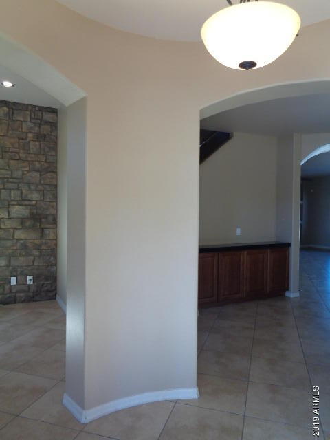 1528 East Apollo Road Phoenix, AZ 85042 - Photo 2 of 32 DSC07790