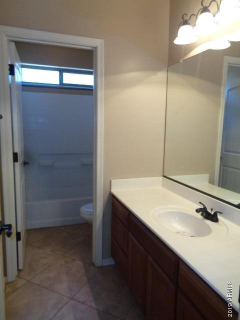 1528 East Apollo Road Phoenix, AZ 85042 - Photo 29 of 32 DSC07817