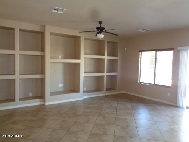 1528 East Apollo Road Phoenix, AZ 85042 - Photo 6 of 32 DSC07794
