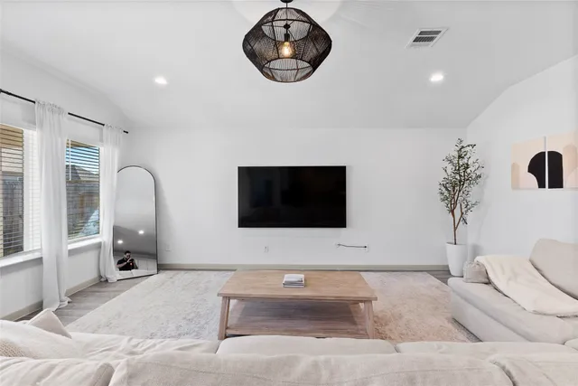 $350,000 | 13220 Lago Acero Lane, Texas City, TX 77568