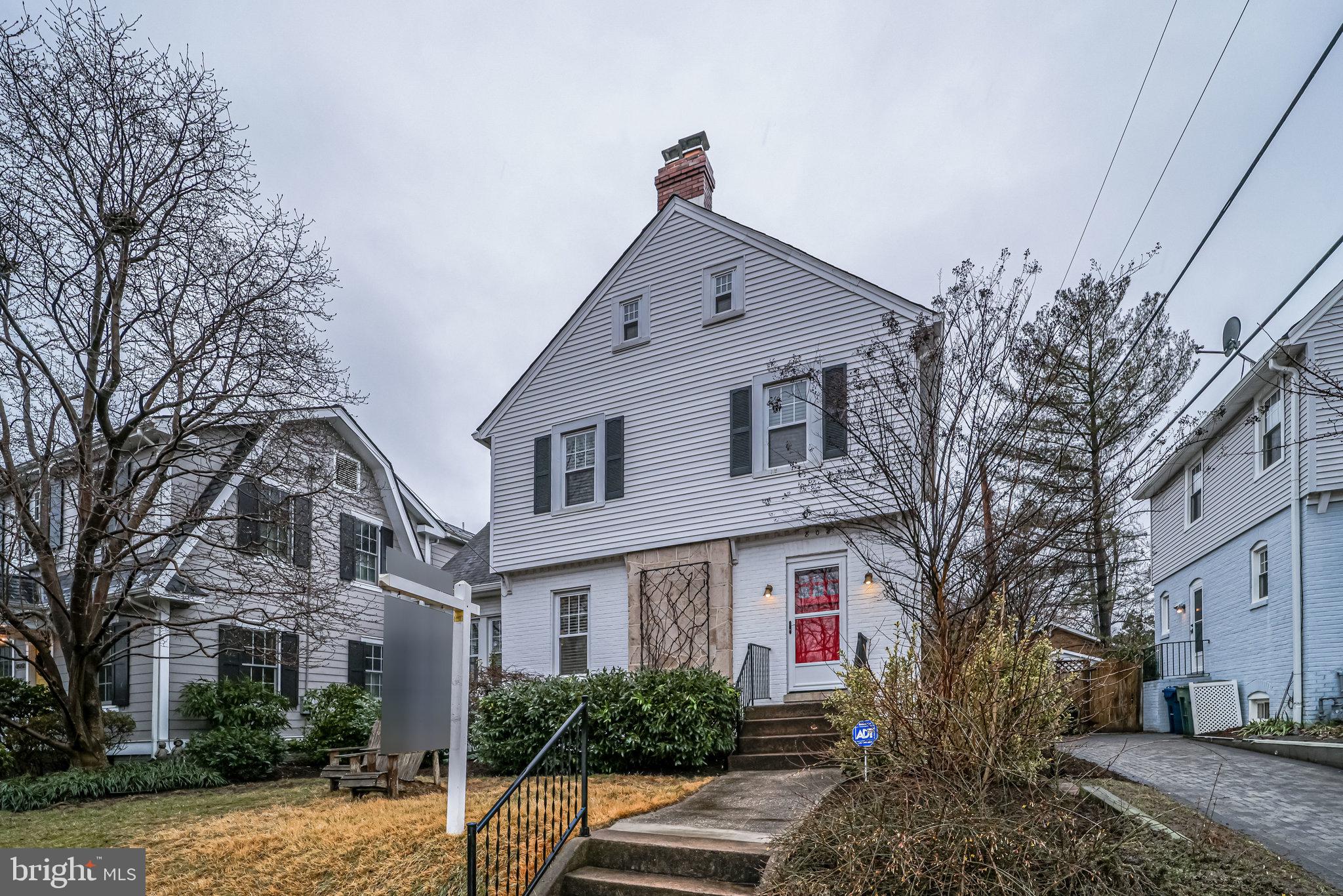 802 Russell Road Alexandria, VA 22301 - Photo 27 of 28 Walkable neighborhood!