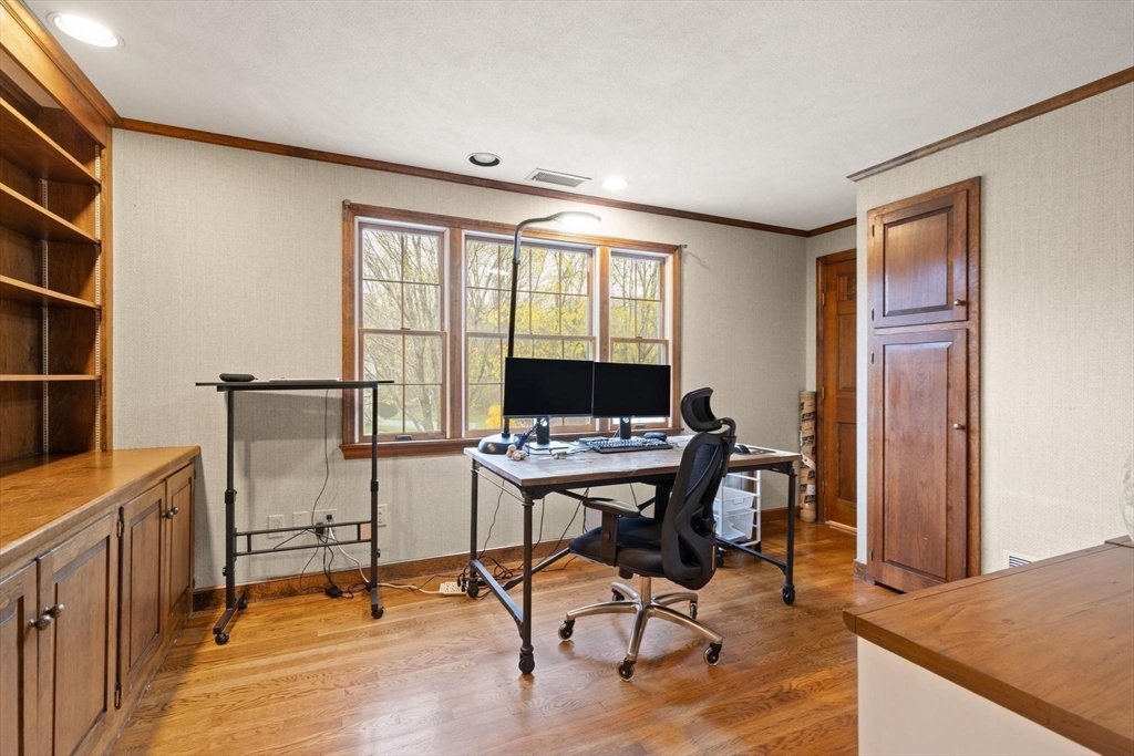 25 Saddle Club Road Lexington, MA 02420 - Photo 27 of 37