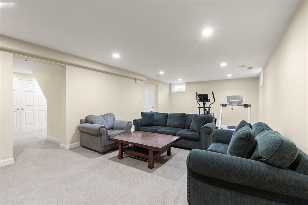 25 Saddle Club Road Lexington, MA 02420 - Photo 30 of 37