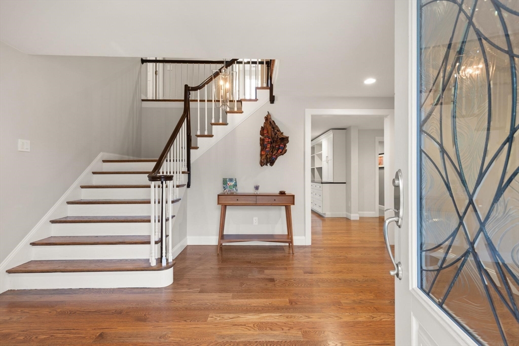 25 Saddle Club Road Lexington, MA 02420 - Photo 3 of 37