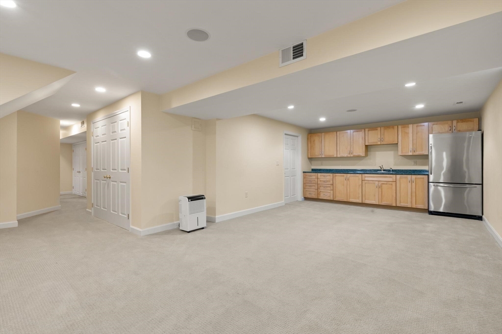 25 Saddle Club Road Lexington, MA 02420 - Photo 32 of 37