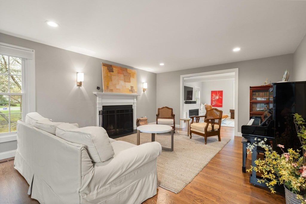 25 Saddle Club Road Lexington, MA 02420 - Photo 7 of 37