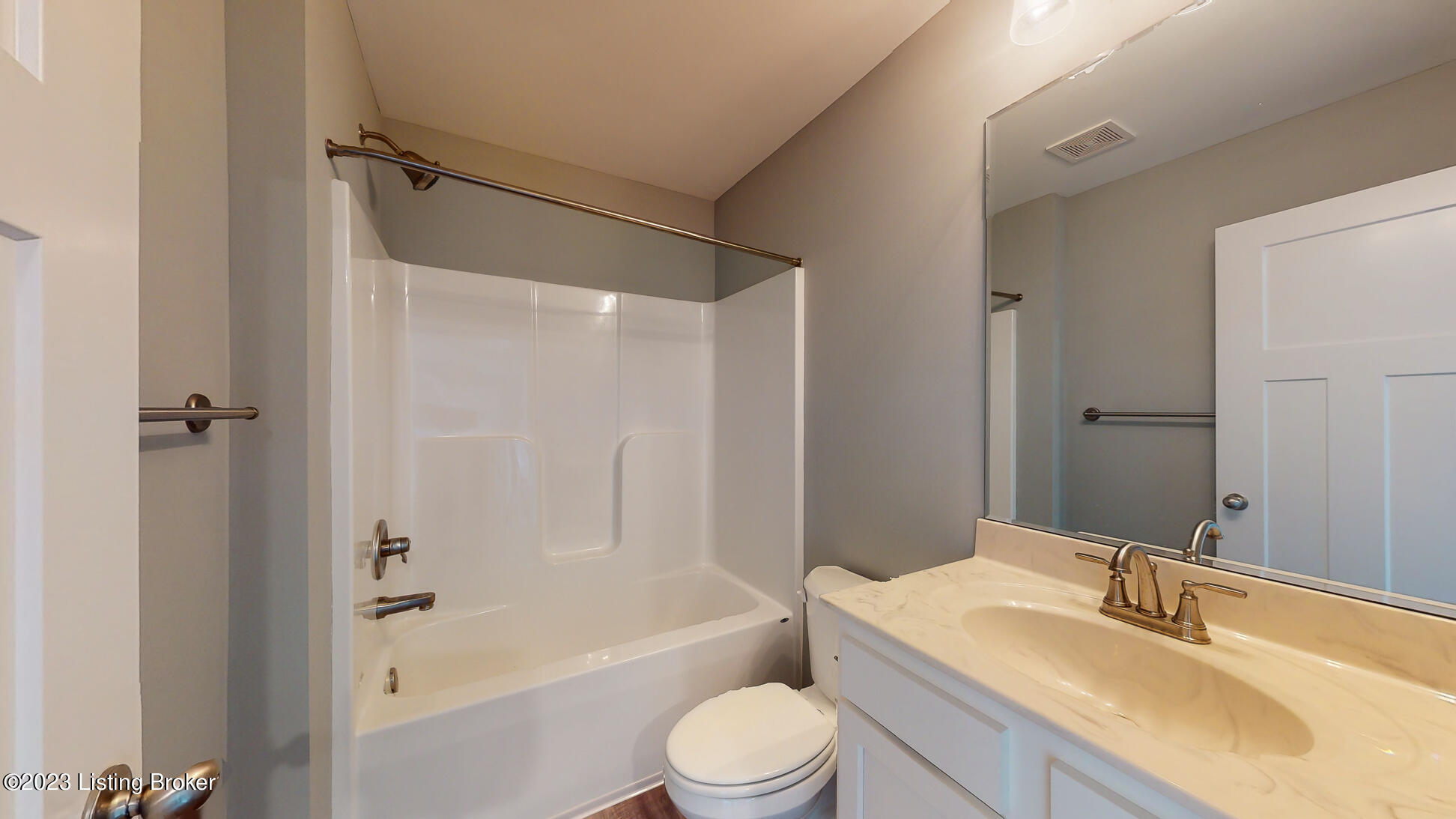 7606 Crestline Road Louisville, KY 40214 - Photo 35 of 72 7606-Crestline-Rd_035