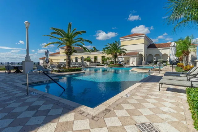 $749,900 | 701 South Olive Avenue, Unit 206, West Palm Beach, FL 33401