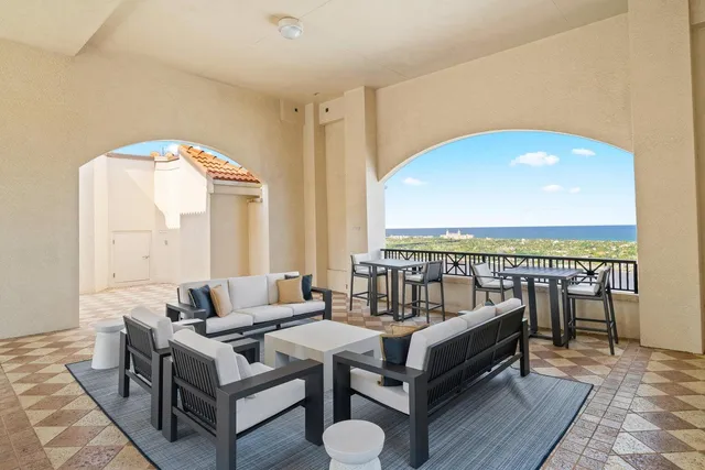 $749,900 | 701 South Olive Avenue, Unit 206, West Palm Beach, FL 33401