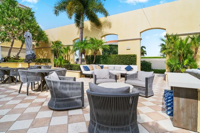 $749,900 | 701 South Olive Avenue, Unit 206, West Palm Beach, FL 33401