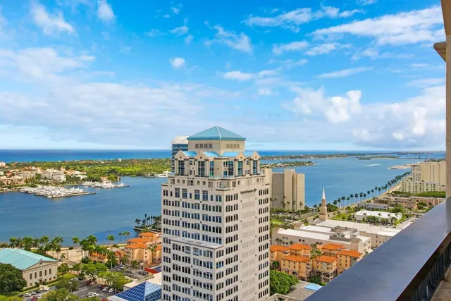 $749,900 | 701 South Olive Avenue, Unit 206, West Palm Beach, FL 33401