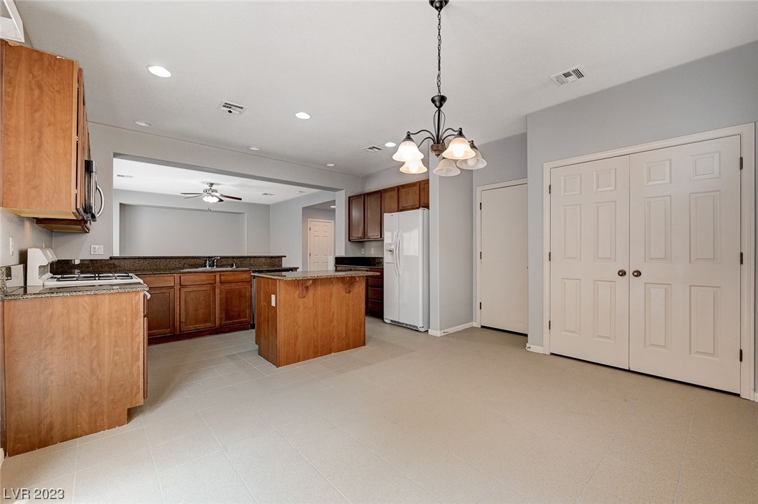10609 Cave Ridge Street Las Vegas, NV 89179 - Photo 11 of 46 Gallery Image 11