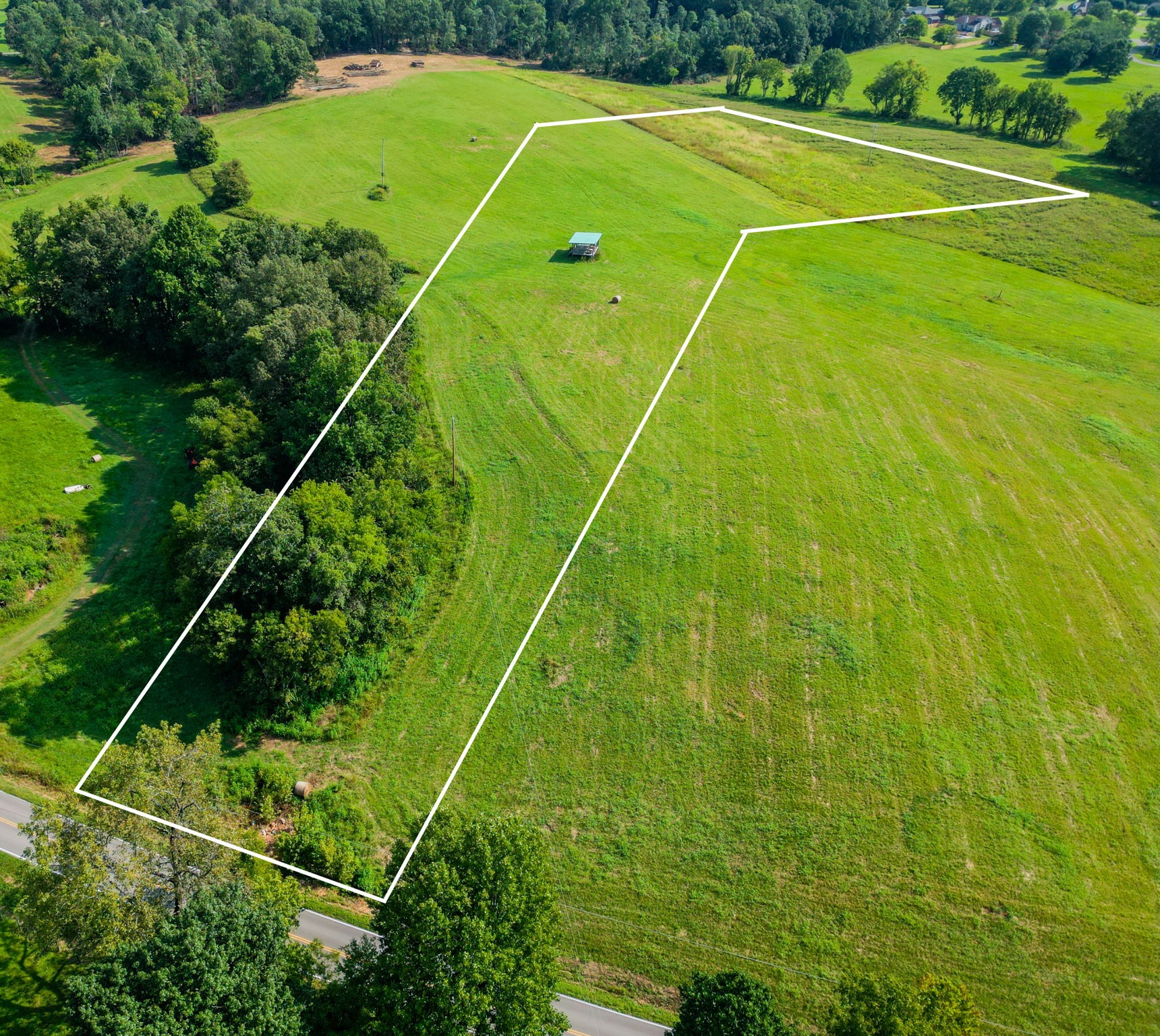 4046 Old Coopertown Road Springfield, TN 37172 - Photo 3 of 4 a view of a tennis court