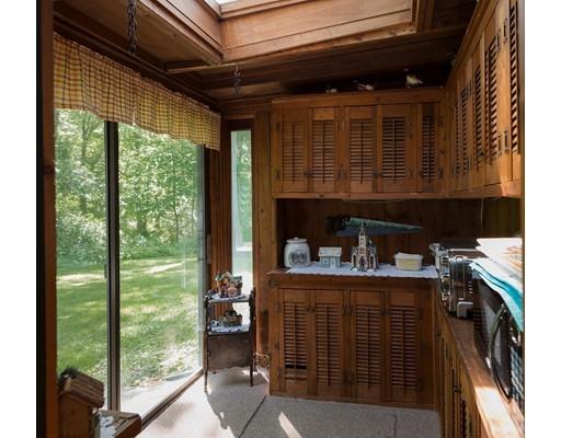 165-169 Topsfield Road Ipswich, MA 01938 - Photo 10 of 30 Gallery Image 10
