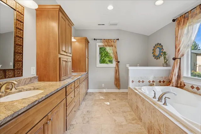 $789,000 | 16280 West Woodbine Circle, Vernon Hills, IL 60061