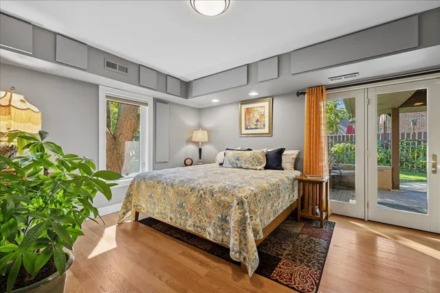 $789,000 | 16280 West Woodbine Circle, Vernon Hills, IL 60061