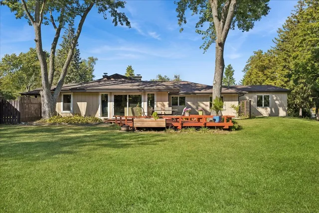 $789,000 | 16280 West Woodbine Circle, Vernon Hills, IL 60061