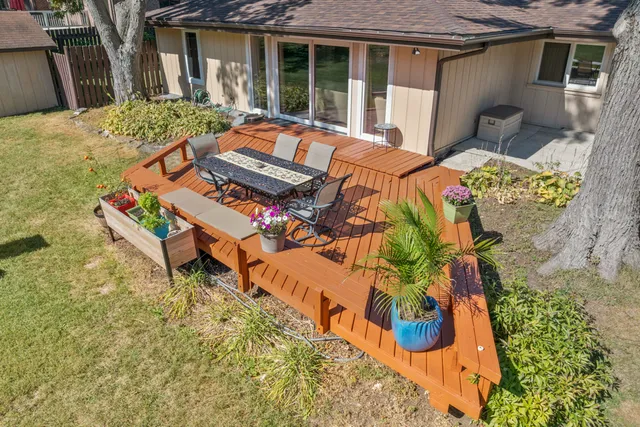 $789,000 | 16280 West Woodbine Circle, Vernon Hills, IL 60061