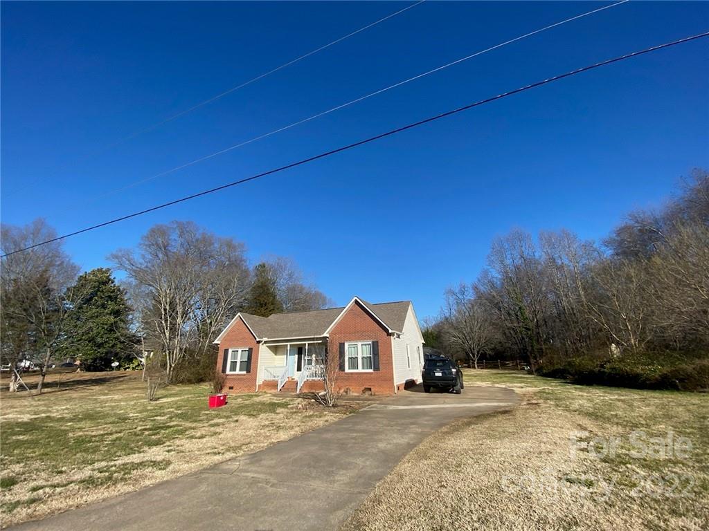 104 Dameron Road Bessemer City, NC 28016 - Photo 2 of 15 a front view of a house with a yard