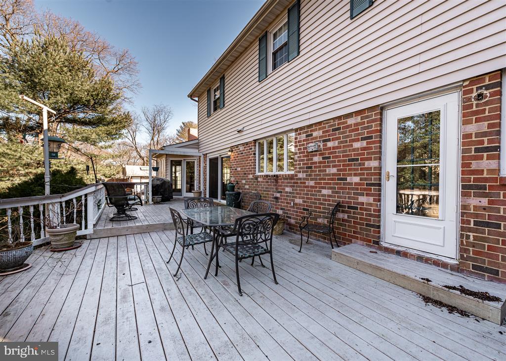 488 Chestnut Road Severna Park, MD 21146 - Photo 3 of 23 Gallery Image 3