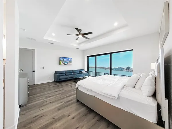 $12,500 | 882 Bay Point Drive, Madeira Beach, FL 33708