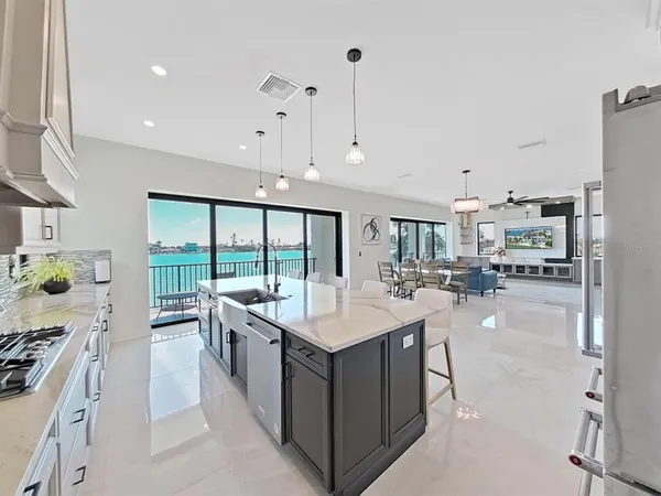 $12,500 | 882 Bay Point Drive, Madeira Beach, FL 33708