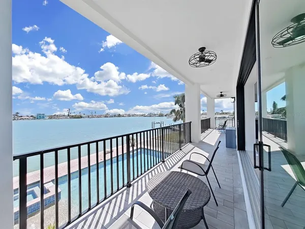 $12,500 | 882 Bay Point Drive, Madeira Beach, FL 33708