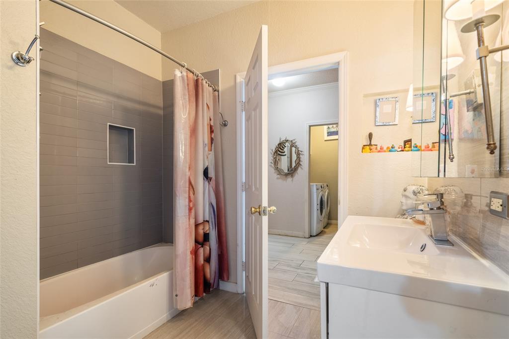 3605 Conroy Road, Unit 516 Orlando, FL 32839 - Photo 19 of 34 Gallery Image 19