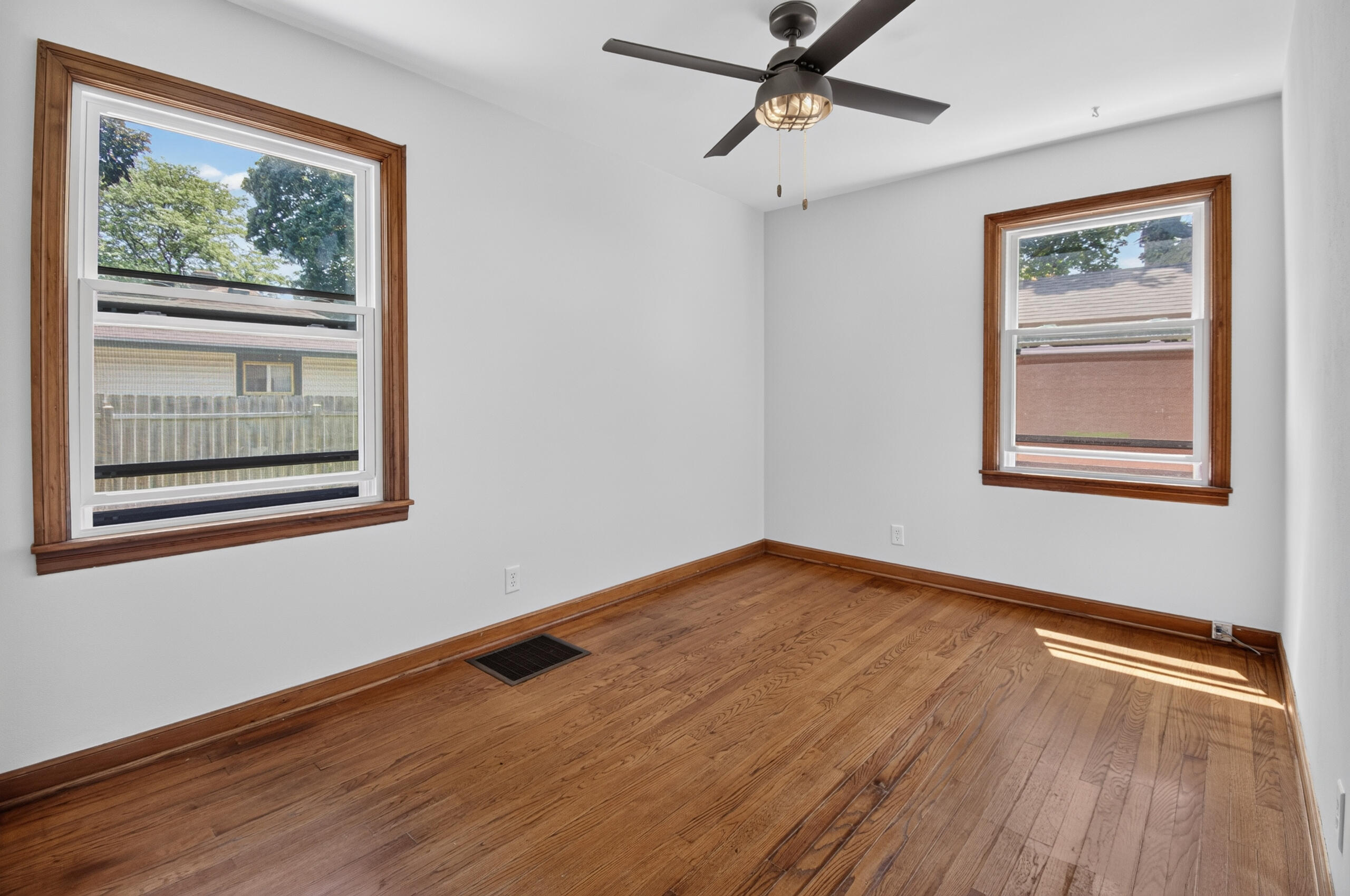 2065 Marquette Street Racine, WI 53402 - Photo 16 of 25 14