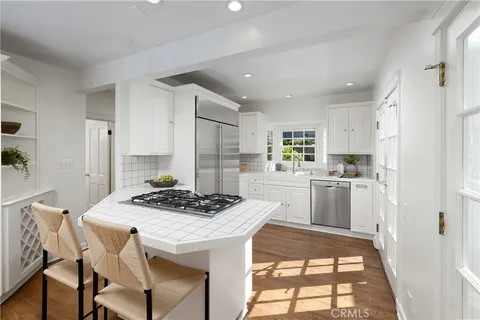 $3,500,000 | 241 Bay Shore Avenue, Long Beach, CA 90803
