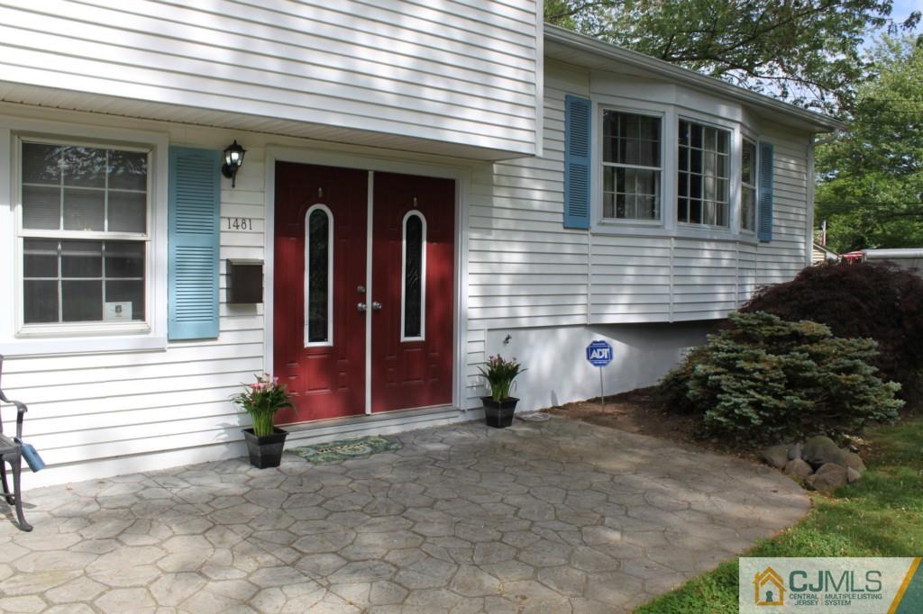 1481 Pawnee Road North Brunswick, NJ 08902 - Photo 2 of 18 Gallery Image 2