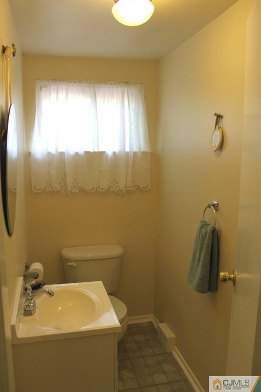 1481 Pawnee Road North Brunswick, NJ 08902 - Photo 10 of 18 Gallery Image 10