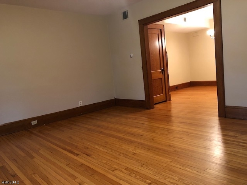 32 West Maple Avenue Bound Brook, NJ 08805 - Photo 4 of 12