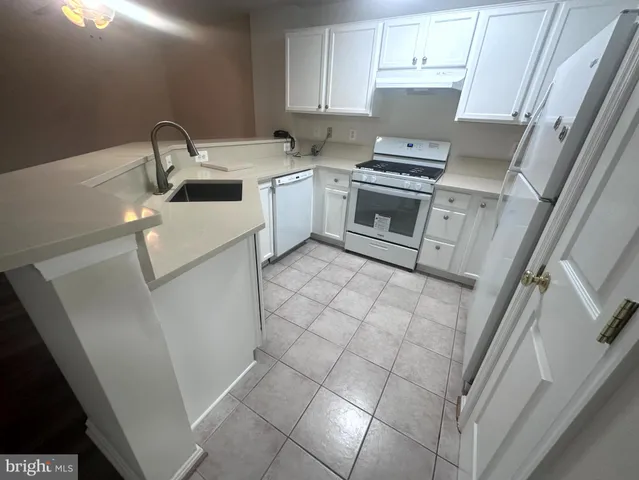 $2,250 | 18821 Sparkling Water Drive, Unit 103, Germantown, MD 20874